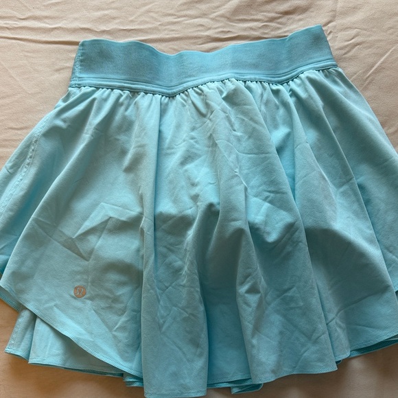 lululemon athletica Dresses & Skirts - Lululemon - size 4 long Women's Blue Skirt